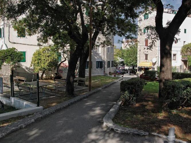 Apartman Sretna - *